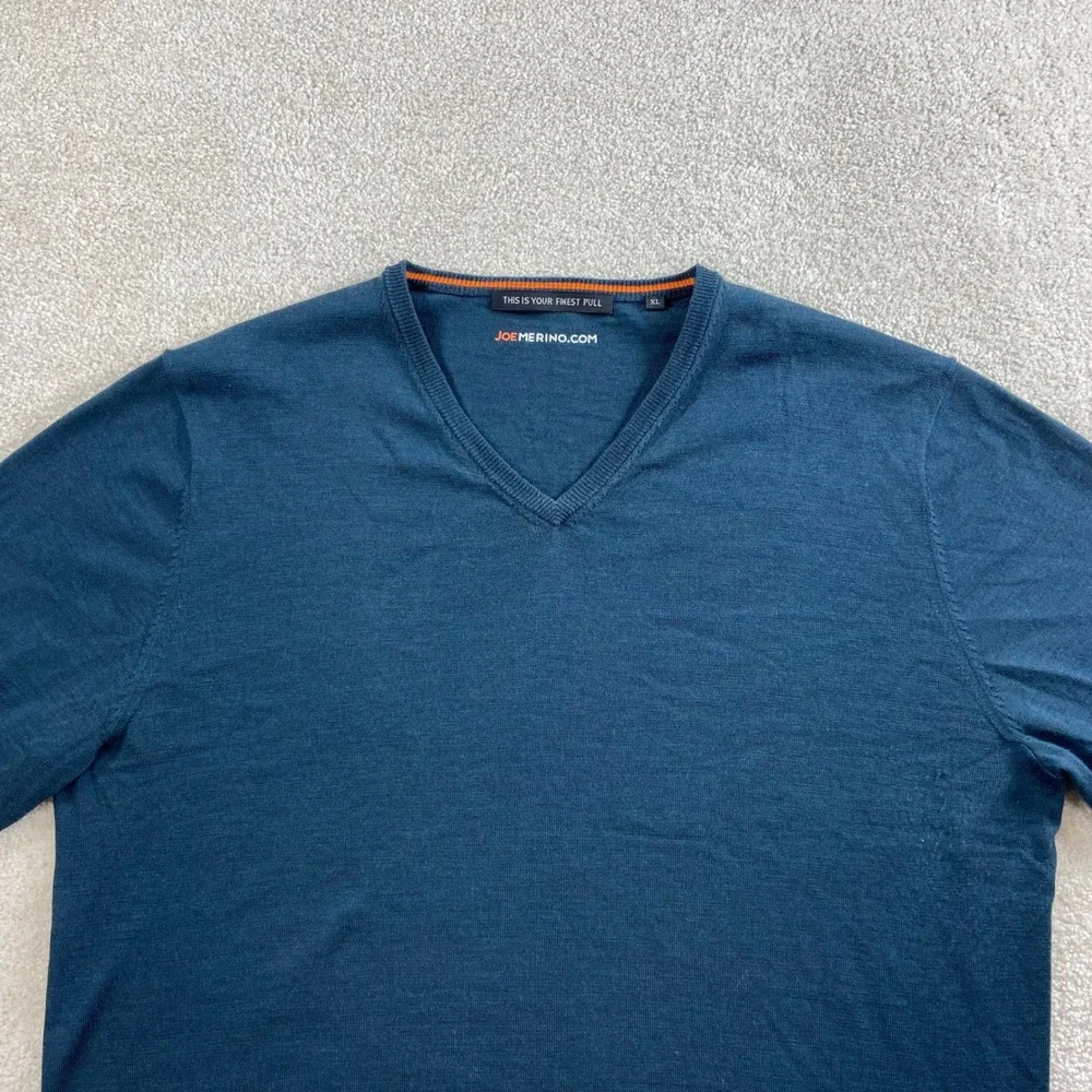 Joe Merino V-Neck Sweater Mens XL Blue 100% Extrafine Merino Wool Leo Knit